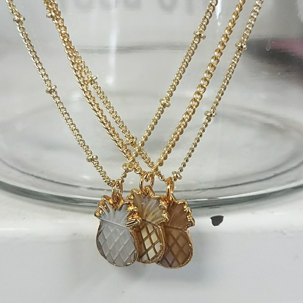 Pineapple necklace - Picture 1 of 7